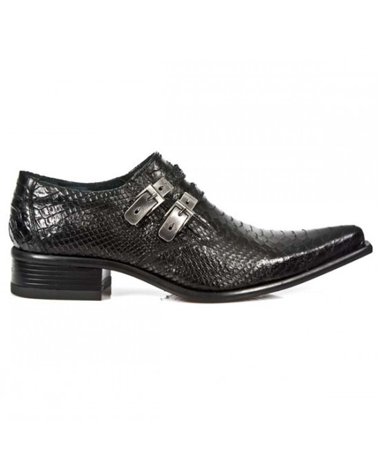 Faux snakeskin shoes 2025